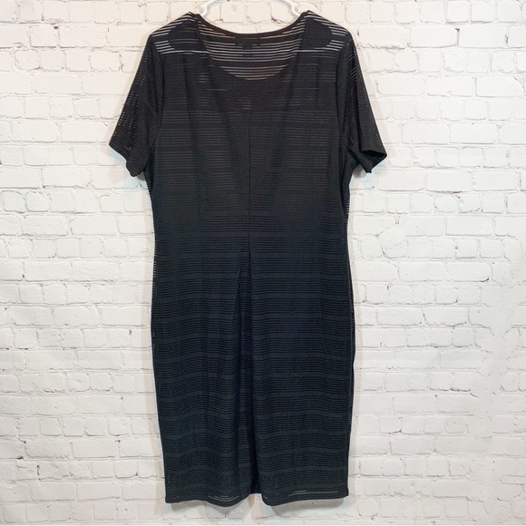 Forever 21 striped black short sleeve NWT dress - Picture 3 of 6